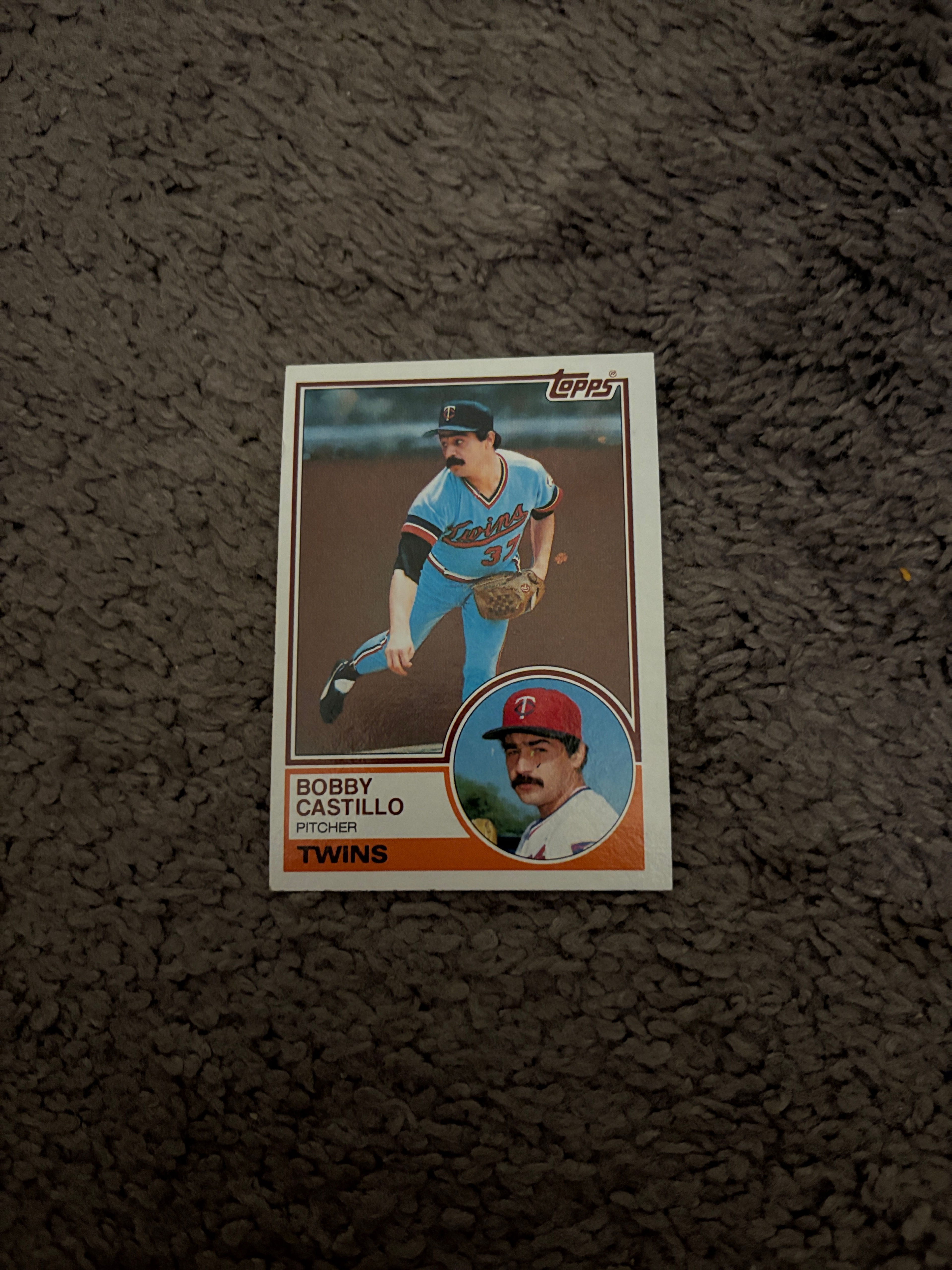 Topps Bobby Castillo Baseball Card