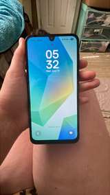 Samsung Galaxy A16 Series Smartphone - Image 2