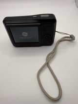 GE 10.1 mega pixel W1000
Digital Camera Black - Image 3