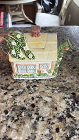 Fitz and Floyd Cottage Teapot - Image 4