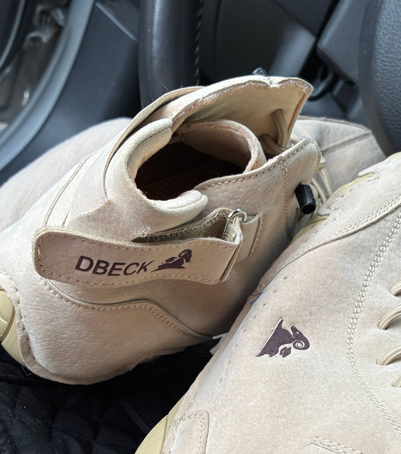 Dbeck Men's Handmade Suede Casual Boots