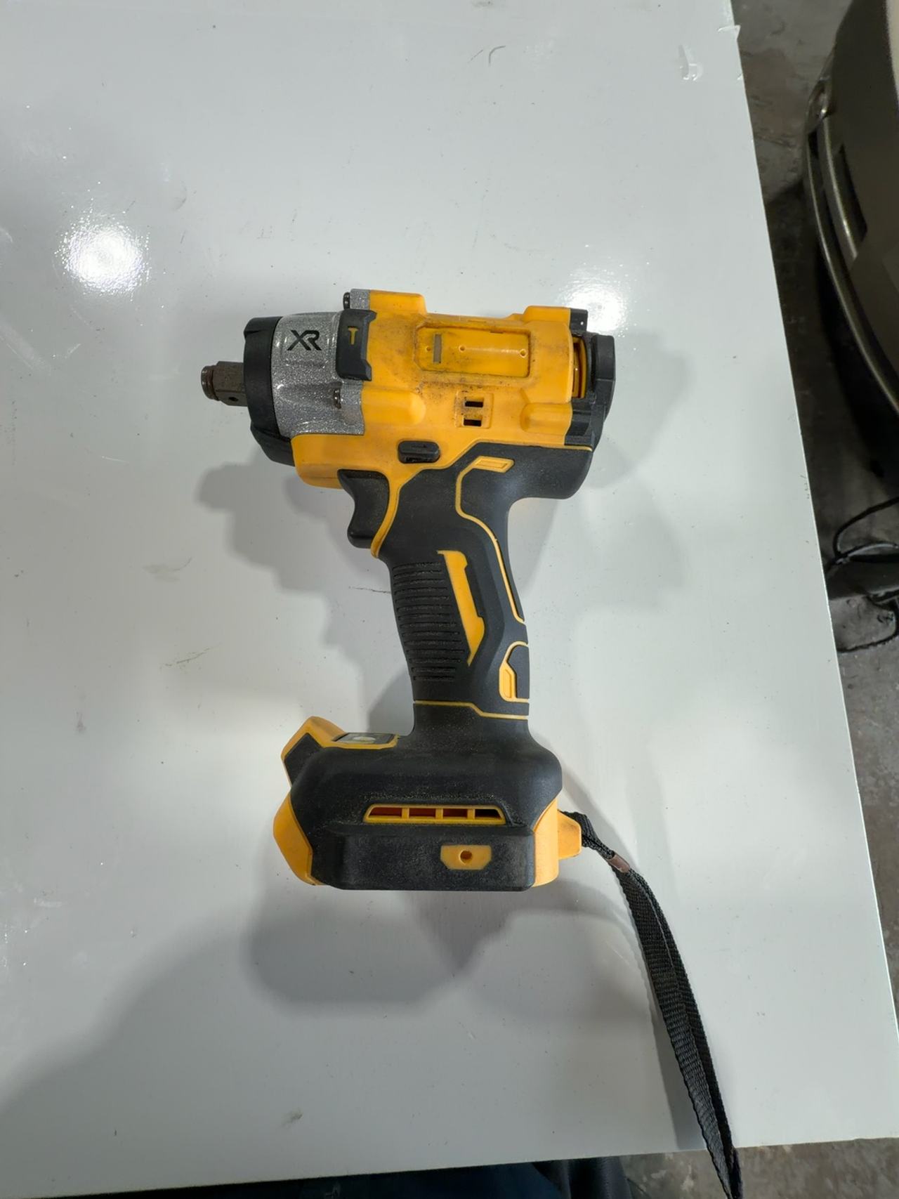 DEWALT 20V MAX 1/2" Cordless Impact Wrench (Tool Only)