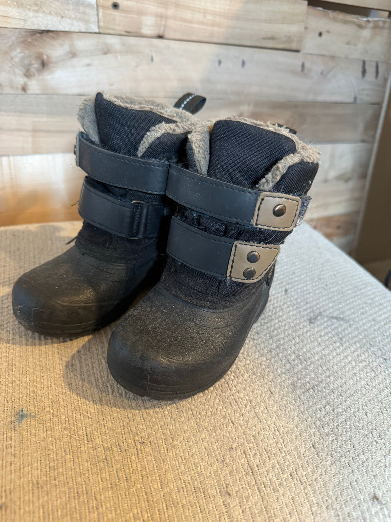 Kids Winter Snow Boots - size 7