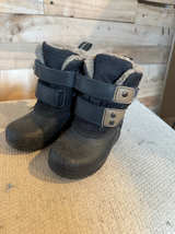 Kids Winter Snow Boots - size 7 - Image 1