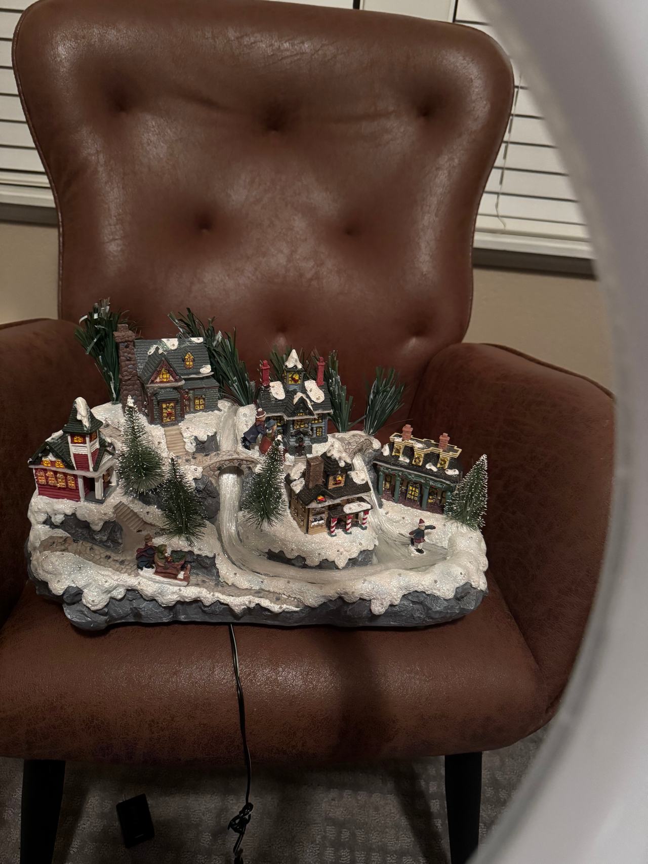 Avon fiber optic electric snow village ice skaters 
