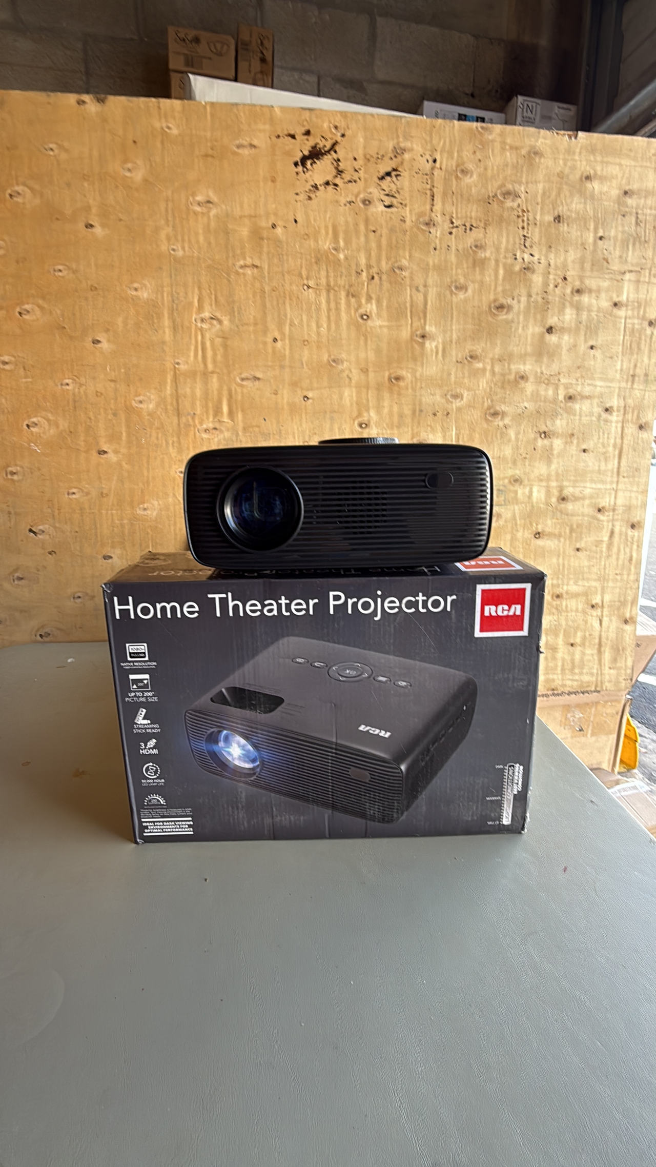 RCA Home Theater Projector RPJ136