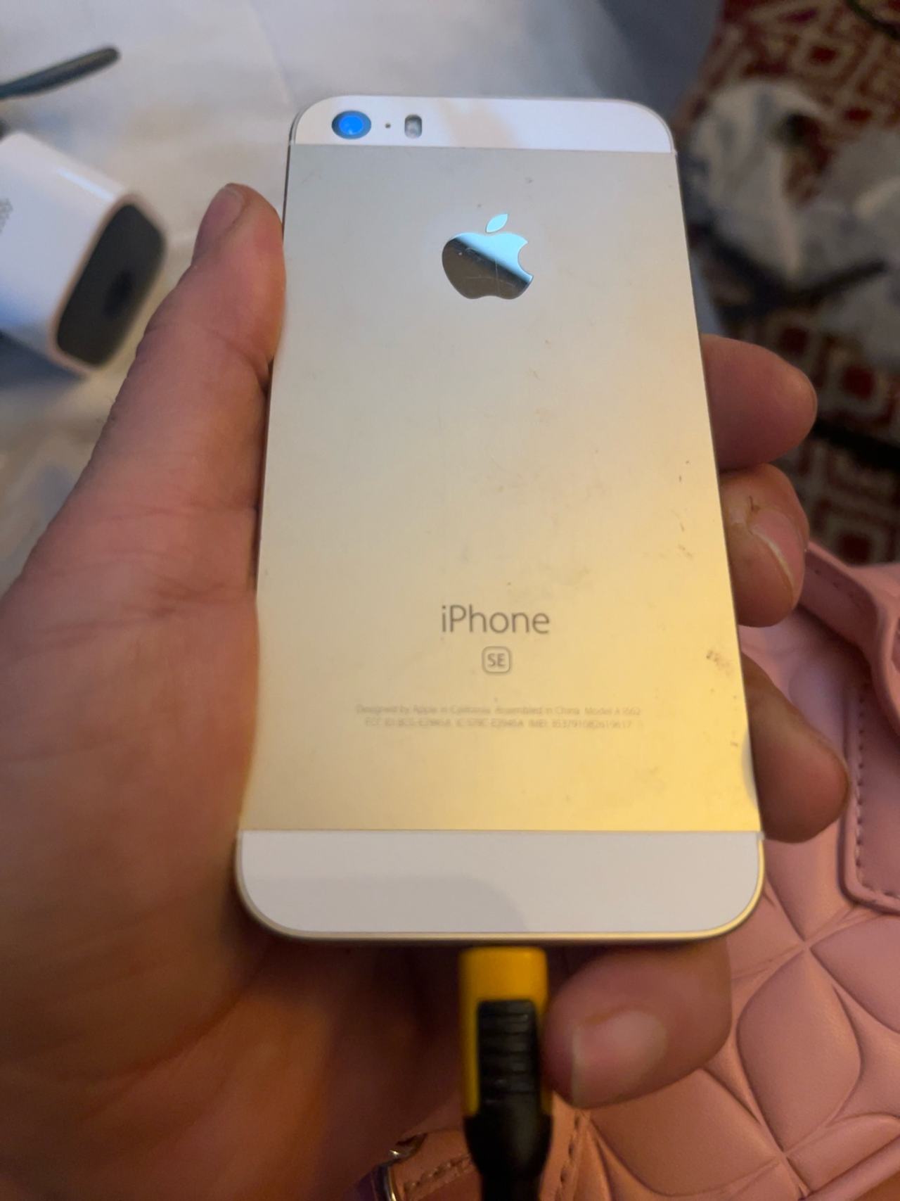 Apple iPhone SE (1st generation)