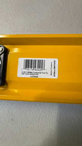New DeWalt 24 in. Magnetic Box Beam Level - Image 3