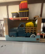 Member's Mark Vintage Spring Truck with Flowers - Image 1