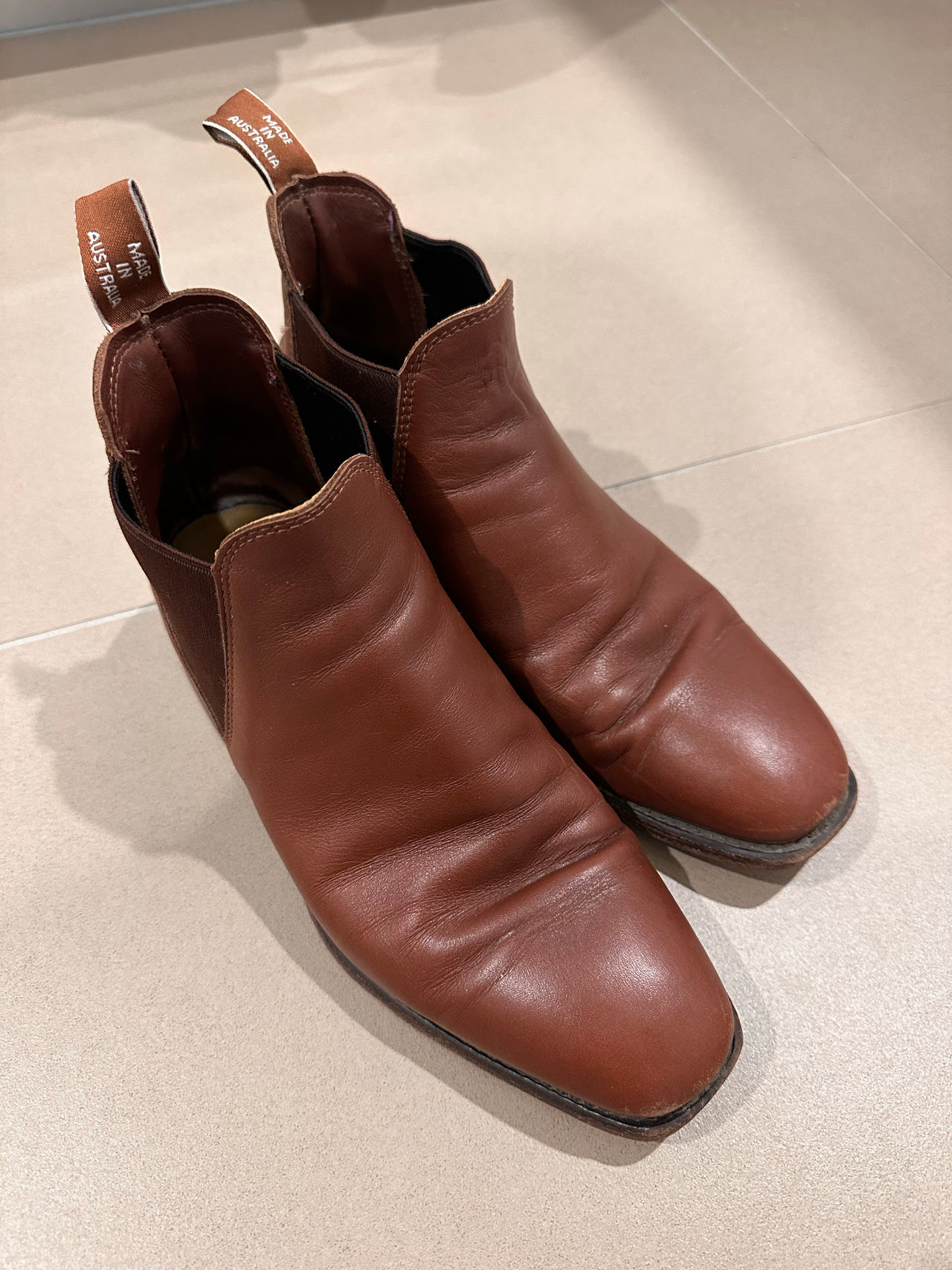 RM Williams Chelsea Boots

Size 7.5 G