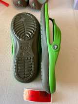 Crocs Classic Flip Lime Green womens sz 9 - Image 3