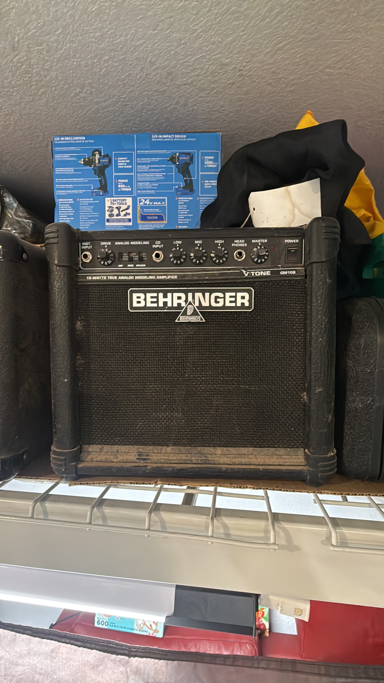 Behringer V-Tone GM108 15-Watt Modeling Guitar Amplifier