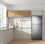 Samsung 15.6 cu ft Top Freezer Refrigerator Stainless Steel - Image 8