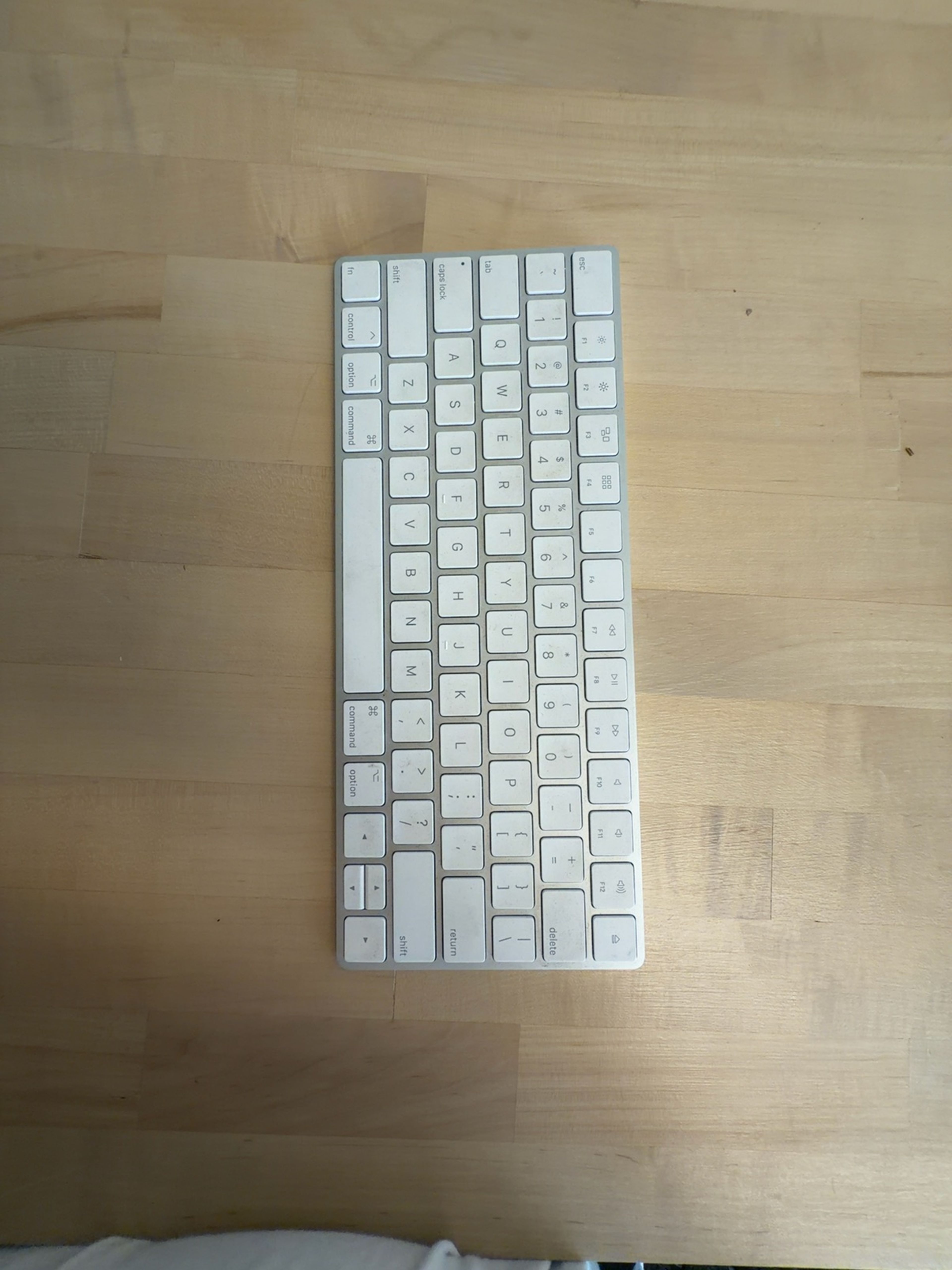 Apple Magic Keyboard Wireless Bluetooth