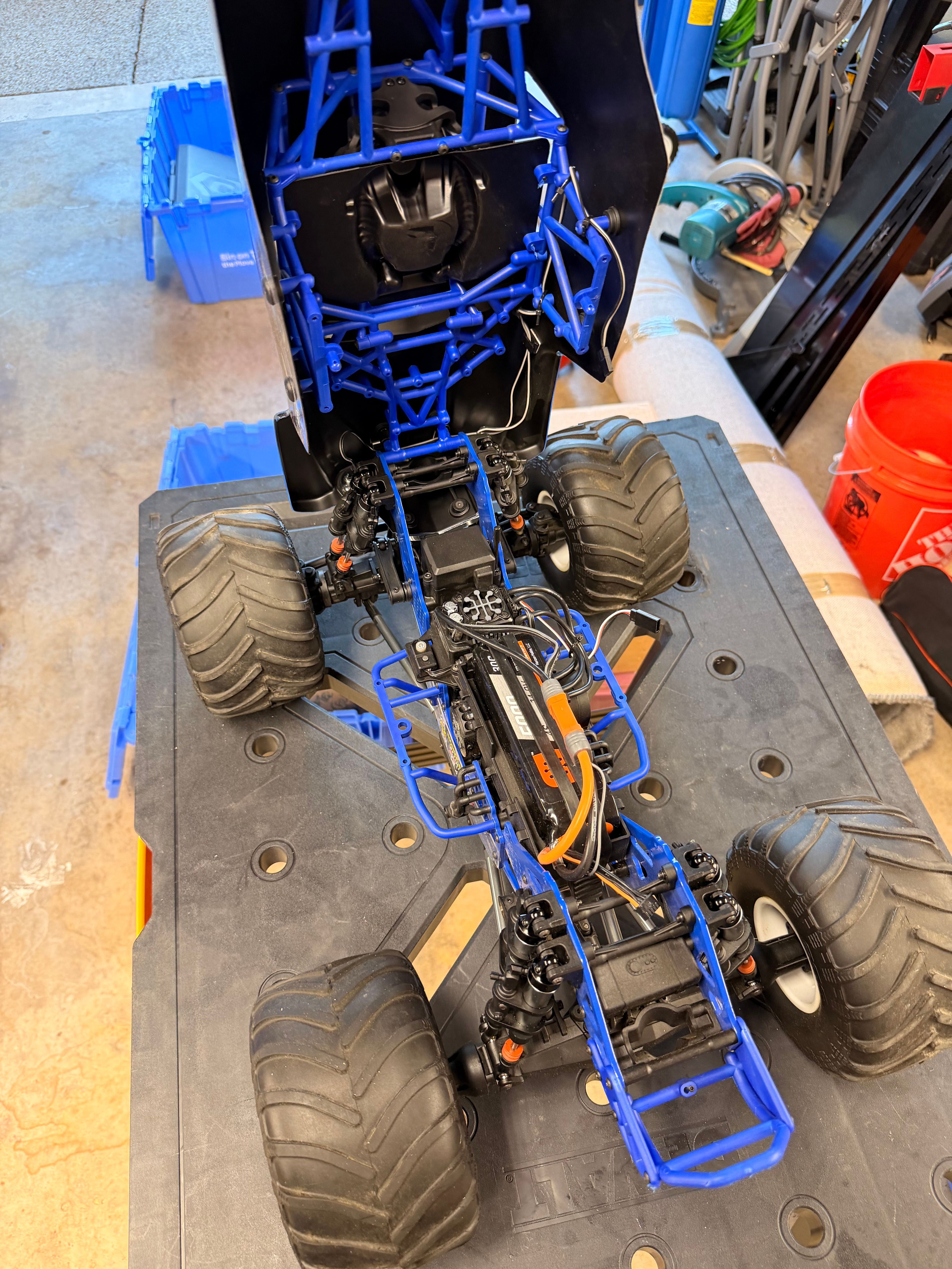 Losi LMT 2.0 Son-Uva Digger Blue 4WD Monster Truck w tons of NEW Spare Parts - Image 5