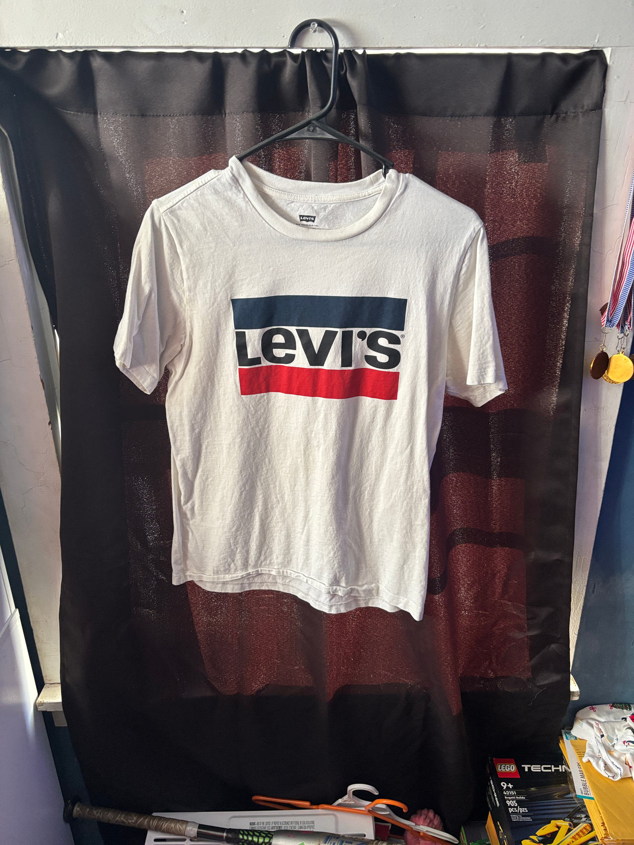 Levi's Sportswear Logo Graphic Tee