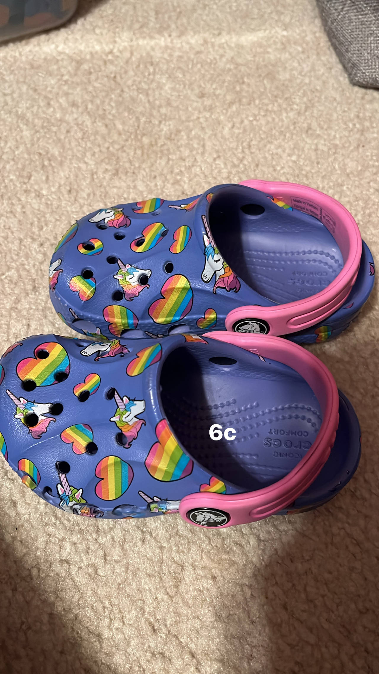 Crocs Toddler Classic Unicorn Heart Clog new without tags 6c