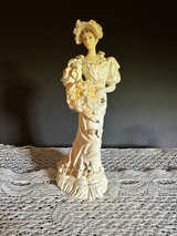 Vintage 1994 figurine from The Leonardo Collection,often titled "Summer Bouquet” - Image 1