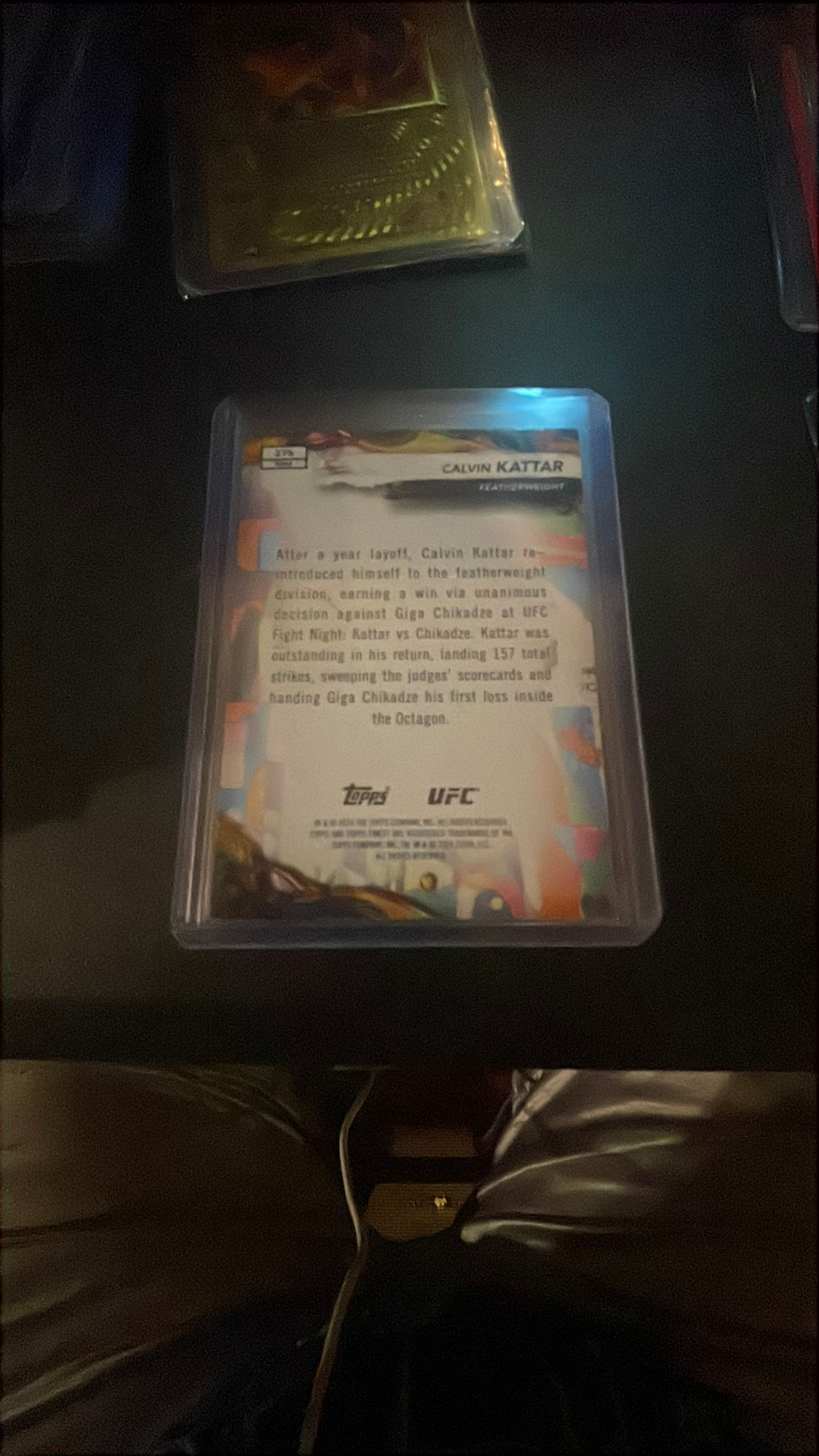 Topps Finest UFC Calvin Kattar #275 Red & Black Vapor Refractor - Image 2