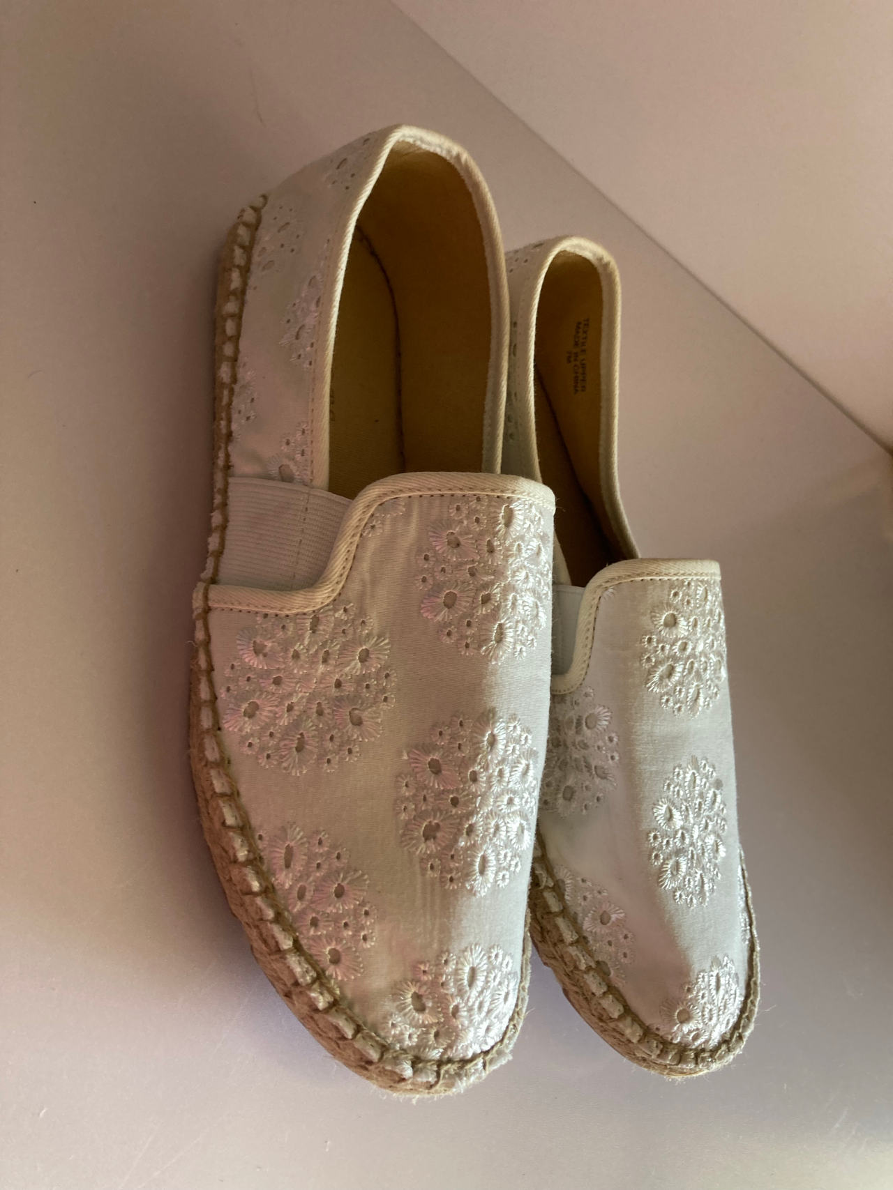 Talbots Women's White Eyelet Espadrille Flats Size 7