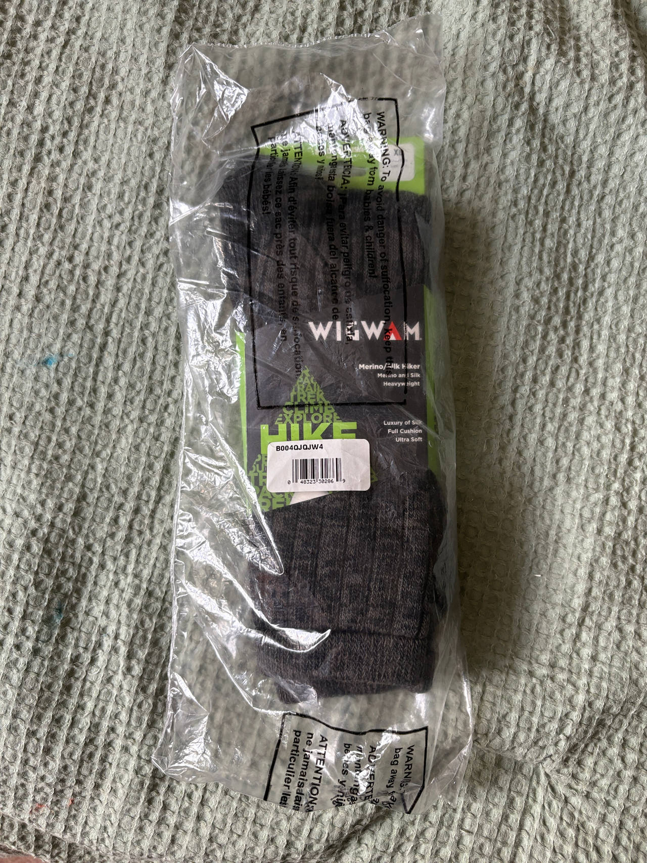 Men Wigwam Merino Silk Hiker Socks size XL 12-15 Green ,Black ,Brown Color.