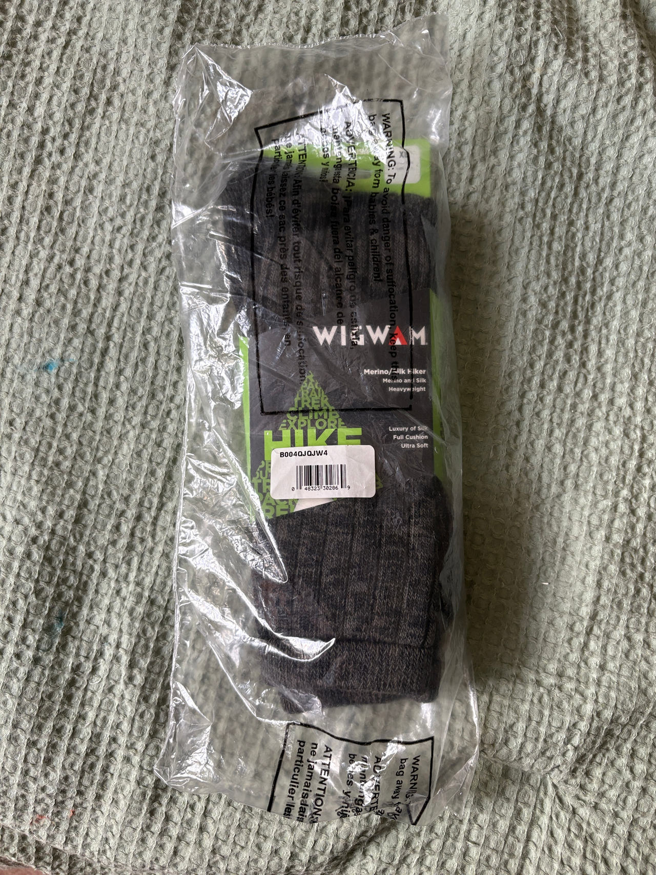 Men Wigwam Merino Silk Hiker Socks size XL 12-15 Green ,Black ,Brown Color.
