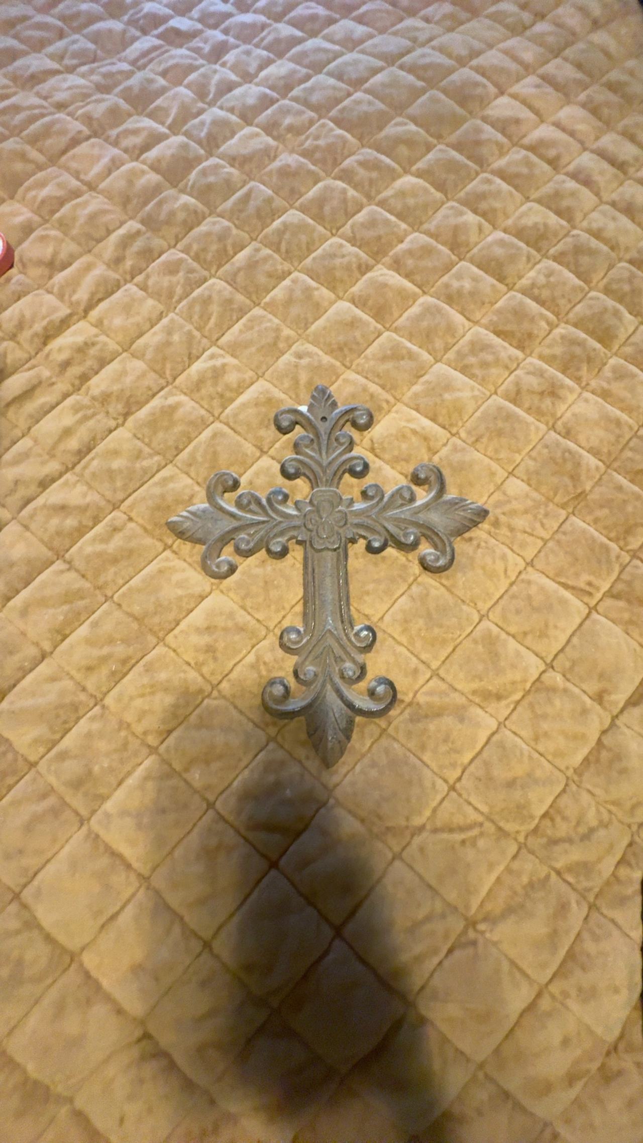 Cast Iron Rustic Wall Cross