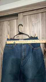 Coldwater Creek Women's High Rise Straight Leg Jeans size 10 - Image 5