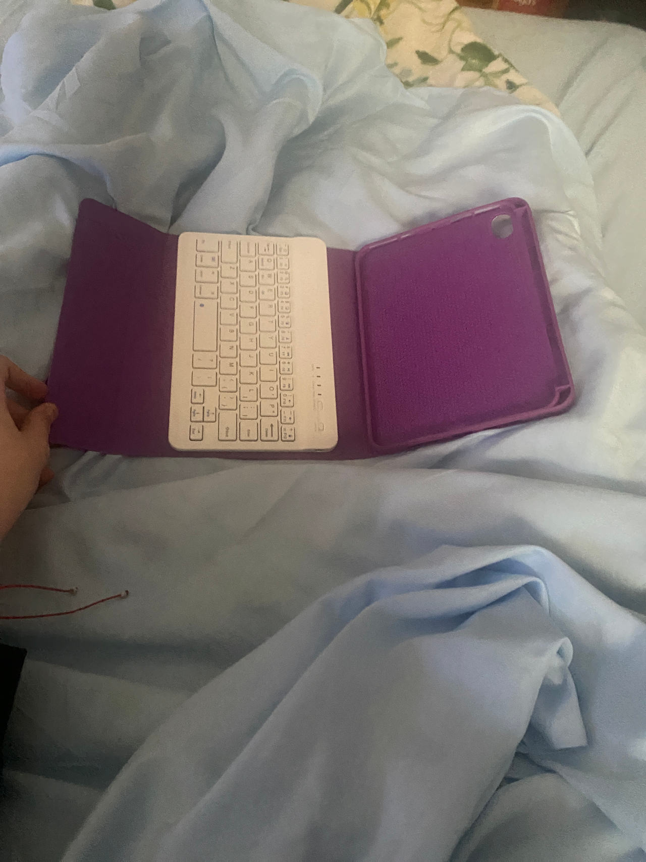 Universal Bluetooth Keyboard Tablet Case