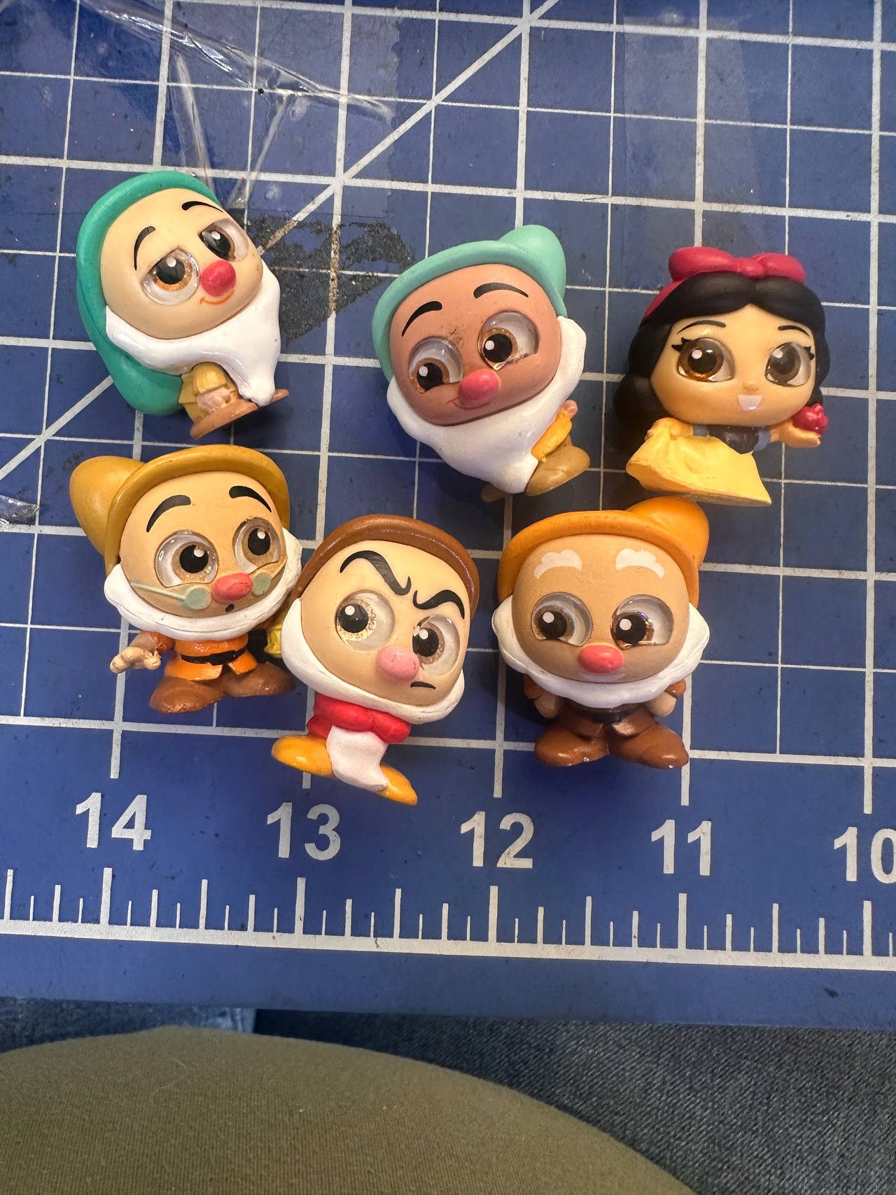 Disney Doorables Snow White and Seven Dwarfs Figures