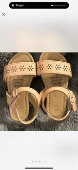Toddler Girl Sandals size 6 from Old Navy  - Image 4