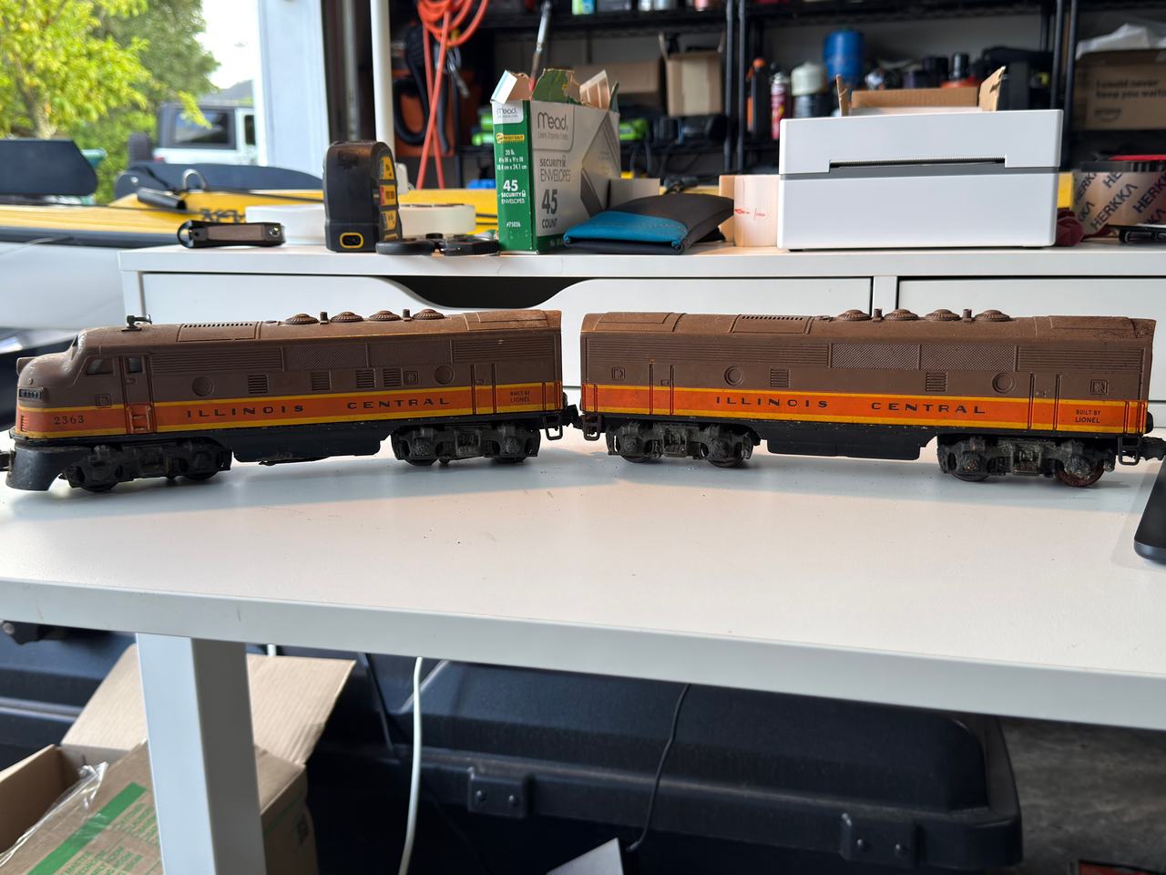 Lionel 2363 Illinois Central F3 A-A Diesel Locomotive Set