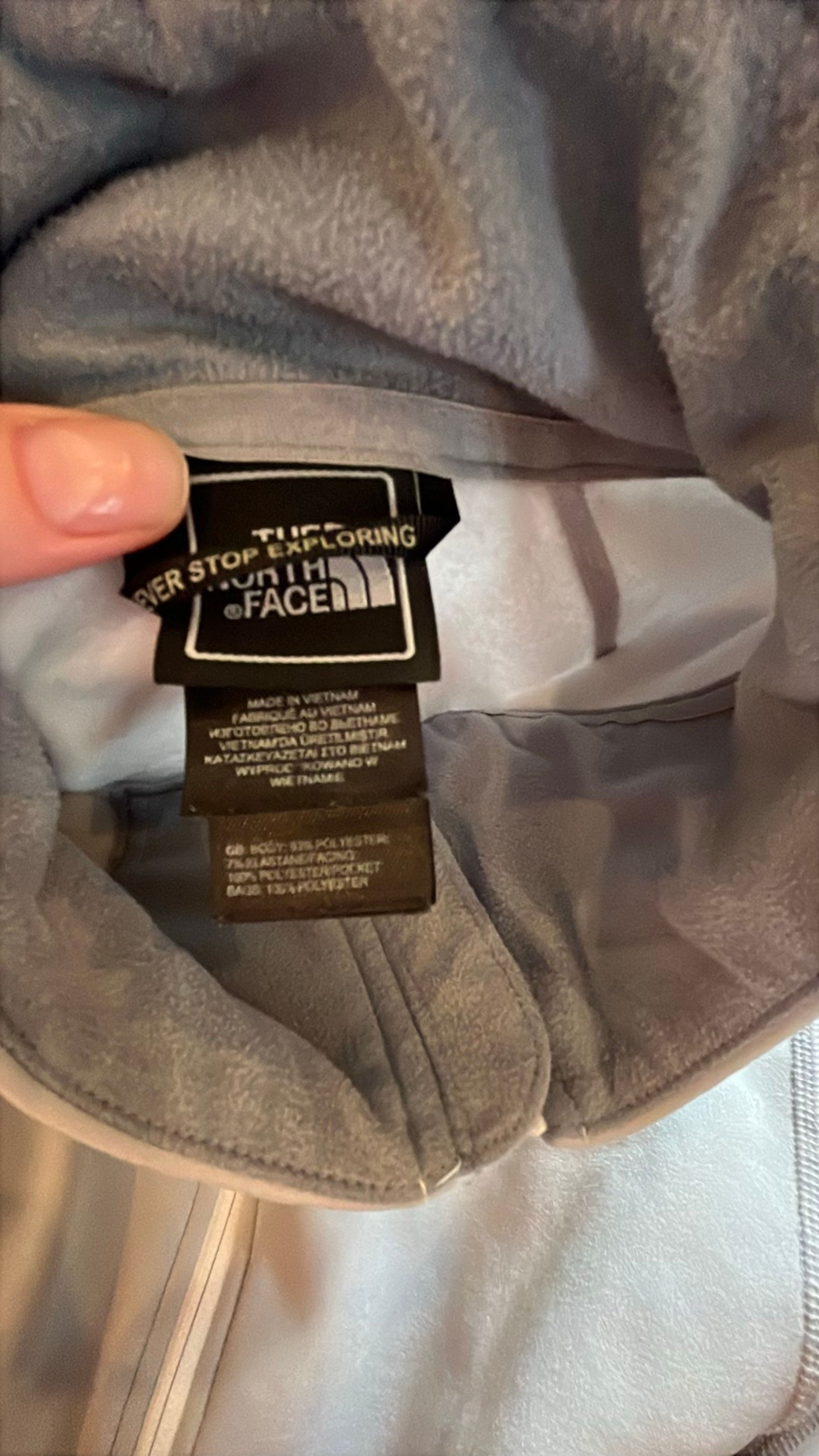 The North Face FlashDry Full Zip Fleece Jacket women’s large. Great condition! - Image 3