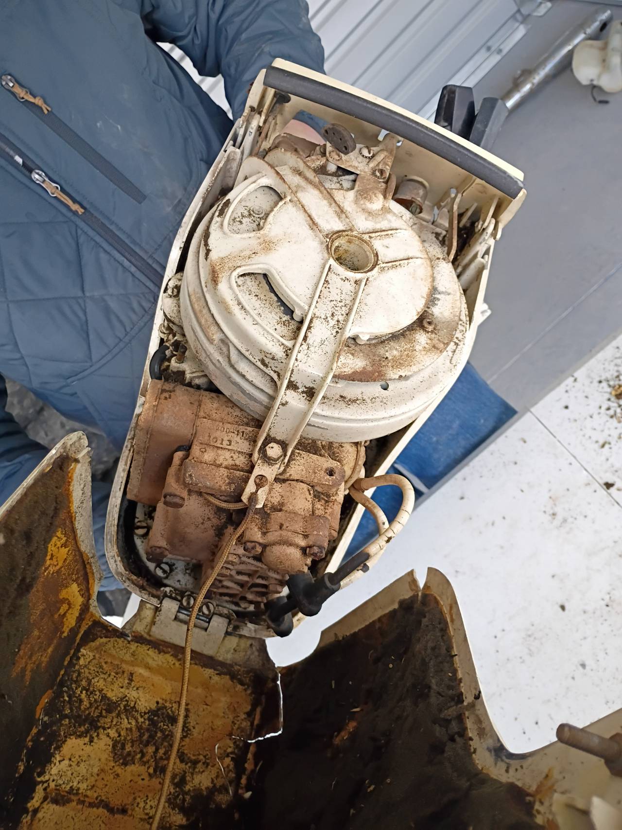 McCulloch 9 HP Outboard Motor