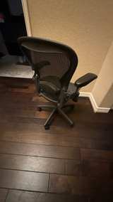 Herman Miller Aeron Chair - Image 3