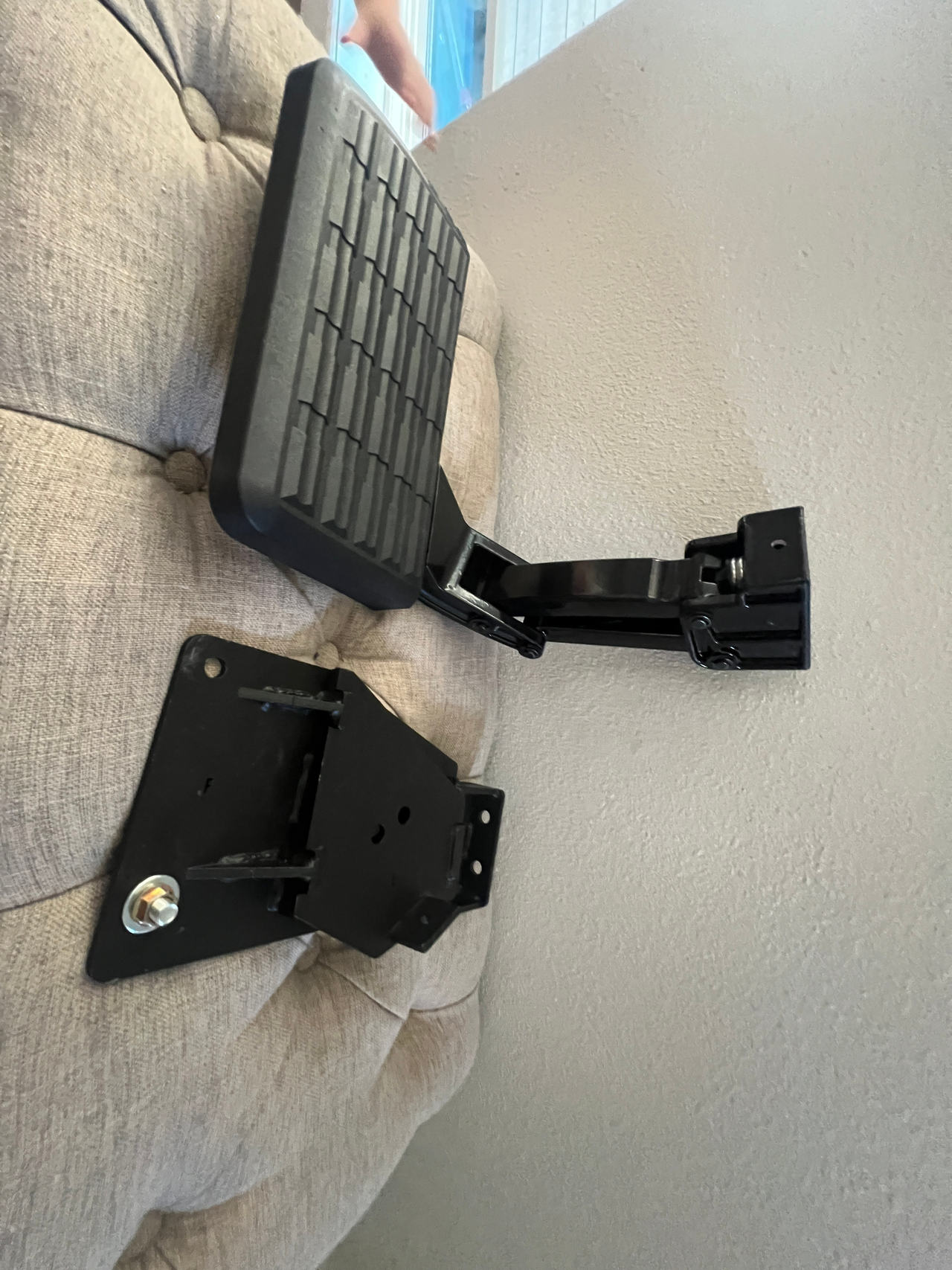 Retractable Truck Bed Side Step