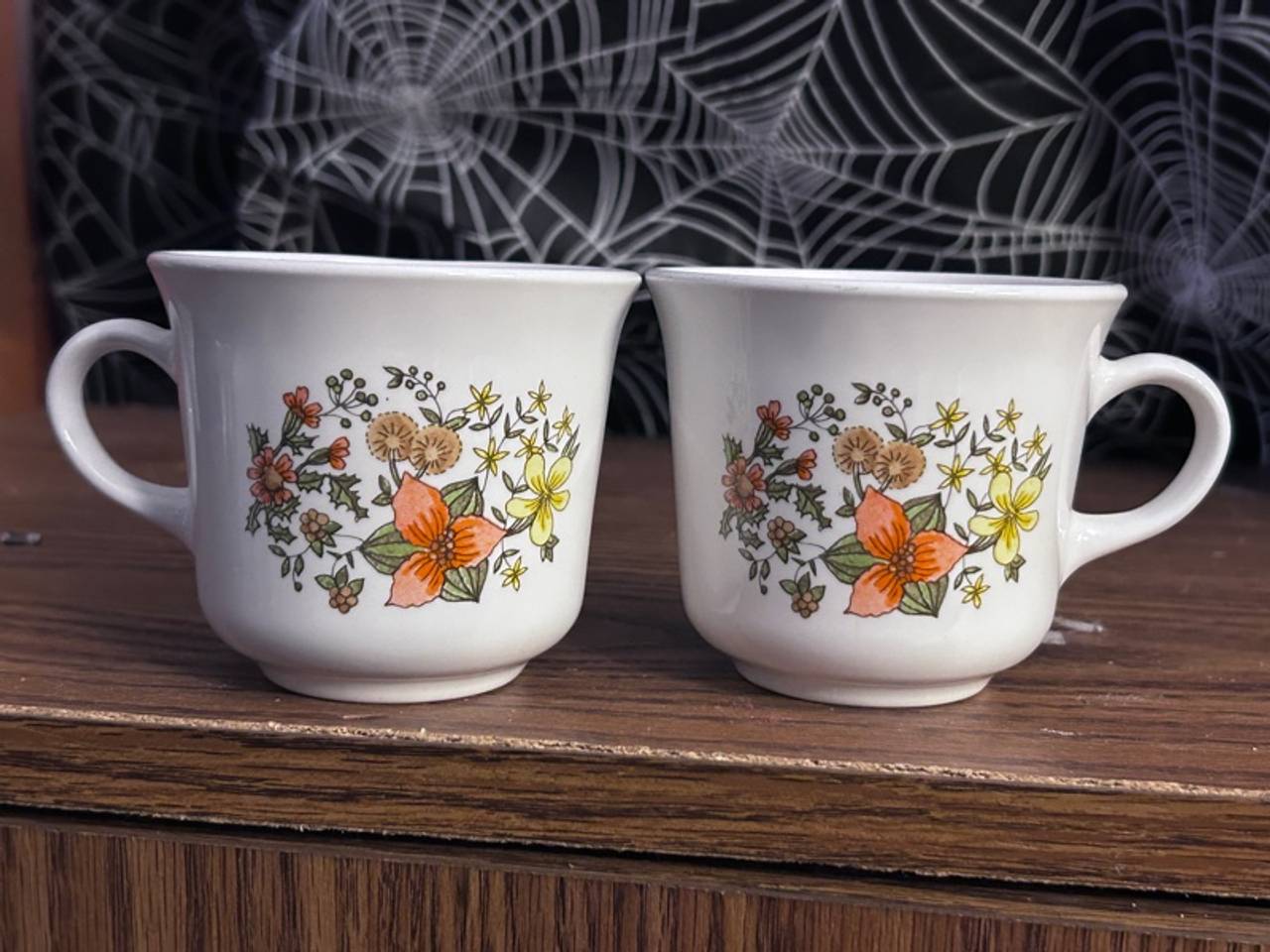 Corelle Indian Summer Coffee Mug Set - Vintage 2 pc
