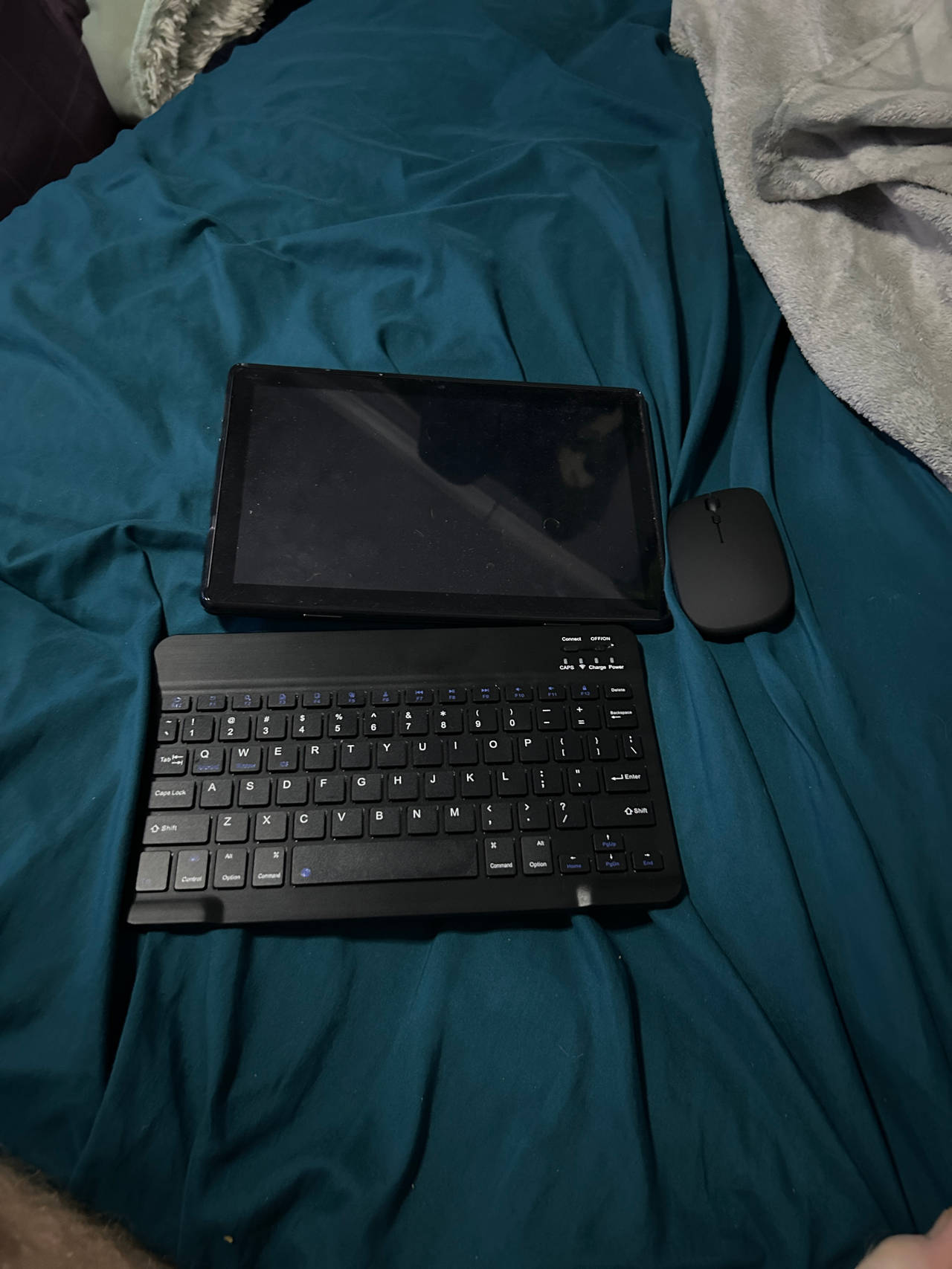 Android Tablet with Bluetooth Keyboard and Mouse