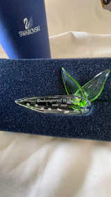 Swarovski Endangered Wildlife Leaf Plaque - Image 2