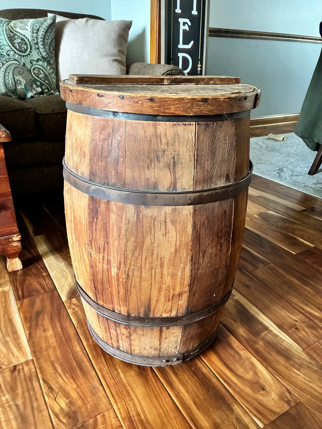 Vintage Wooden Barrel with Lid
