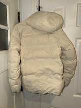Uniqlo Seamless Down Parka Size Medium Cream Color - Image 2