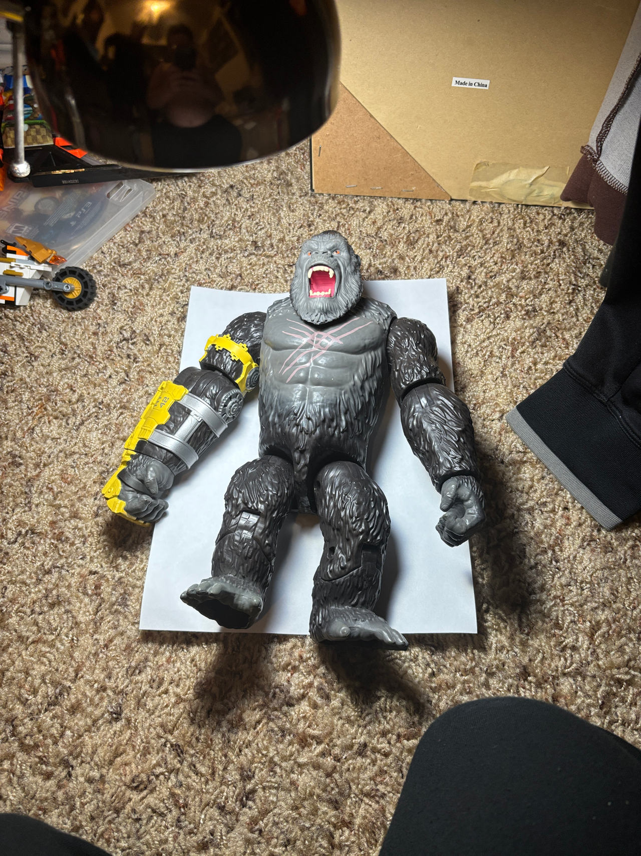 Godzilla x Kong: The New Empire Giant Kong with B.E.A.S.T. Glove Action Figure