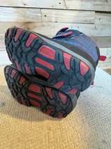 Kids Winter Boots - size 8 - Image 3