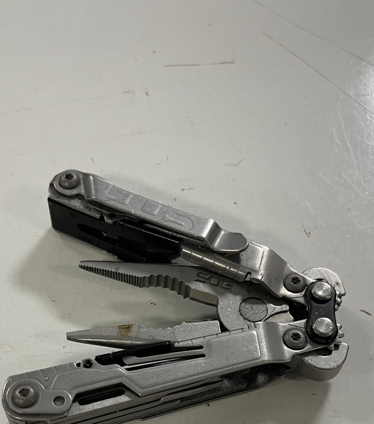 SOG PowerPint Multitool