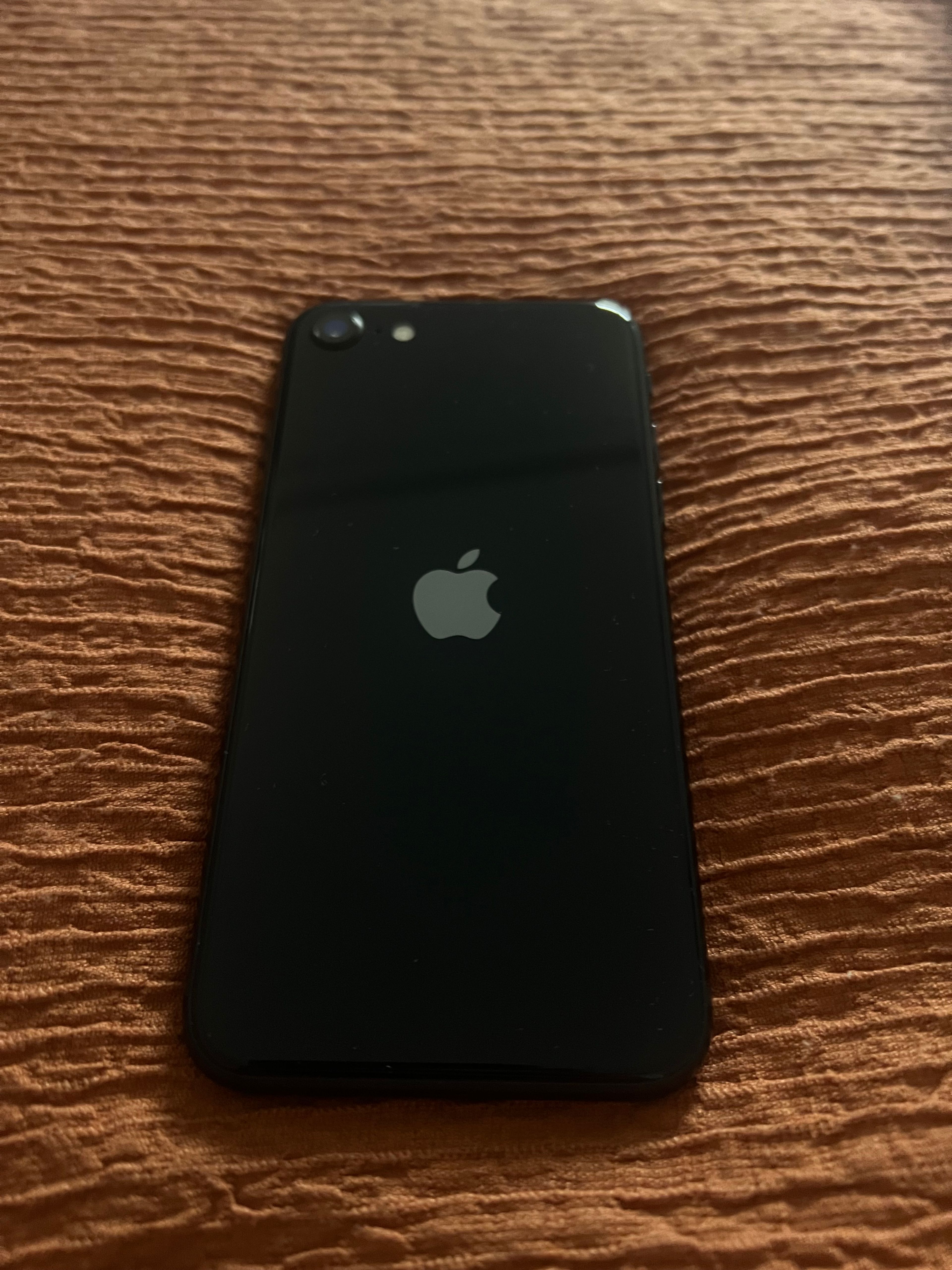 Apple iPhone SE 3rd Generation 64GB T-Mobile  - Image 5