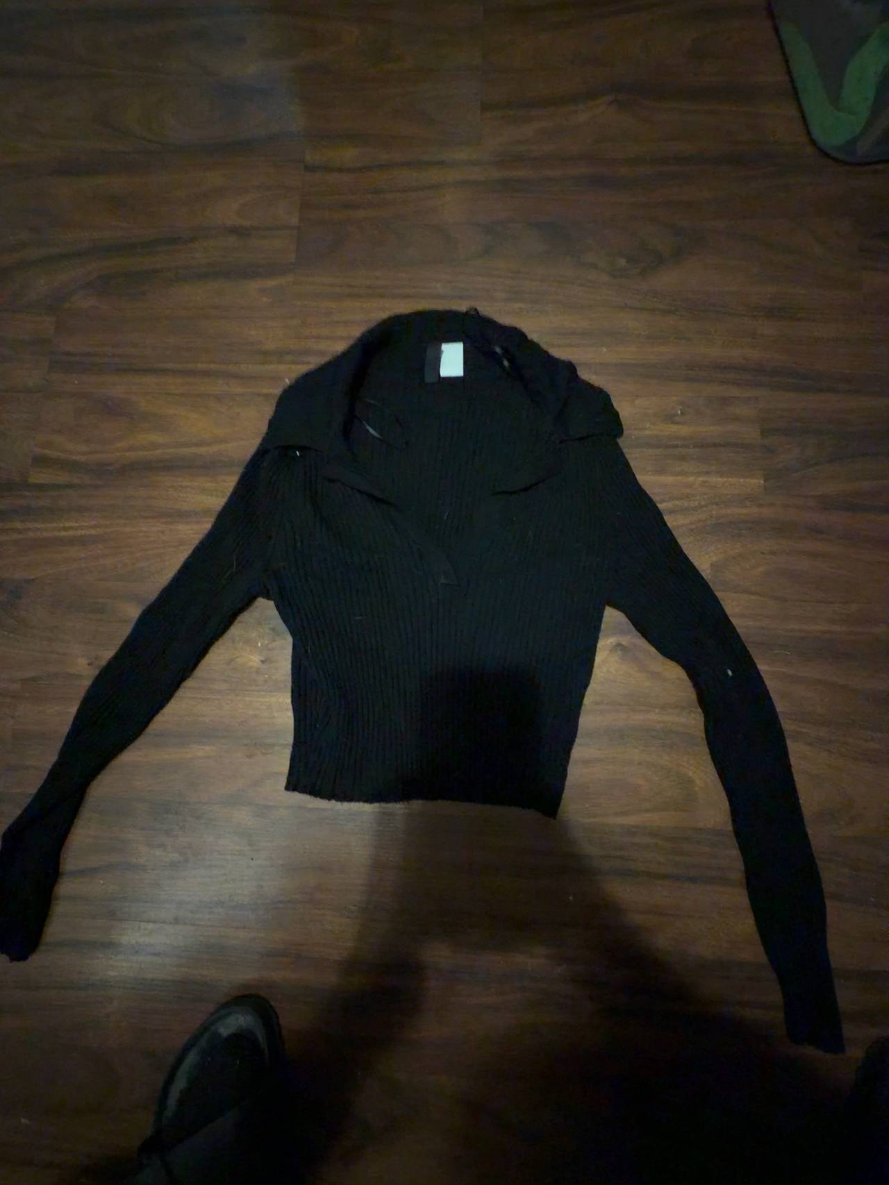 FC T With Love Women's Black Zip-Up Cropped Sweater