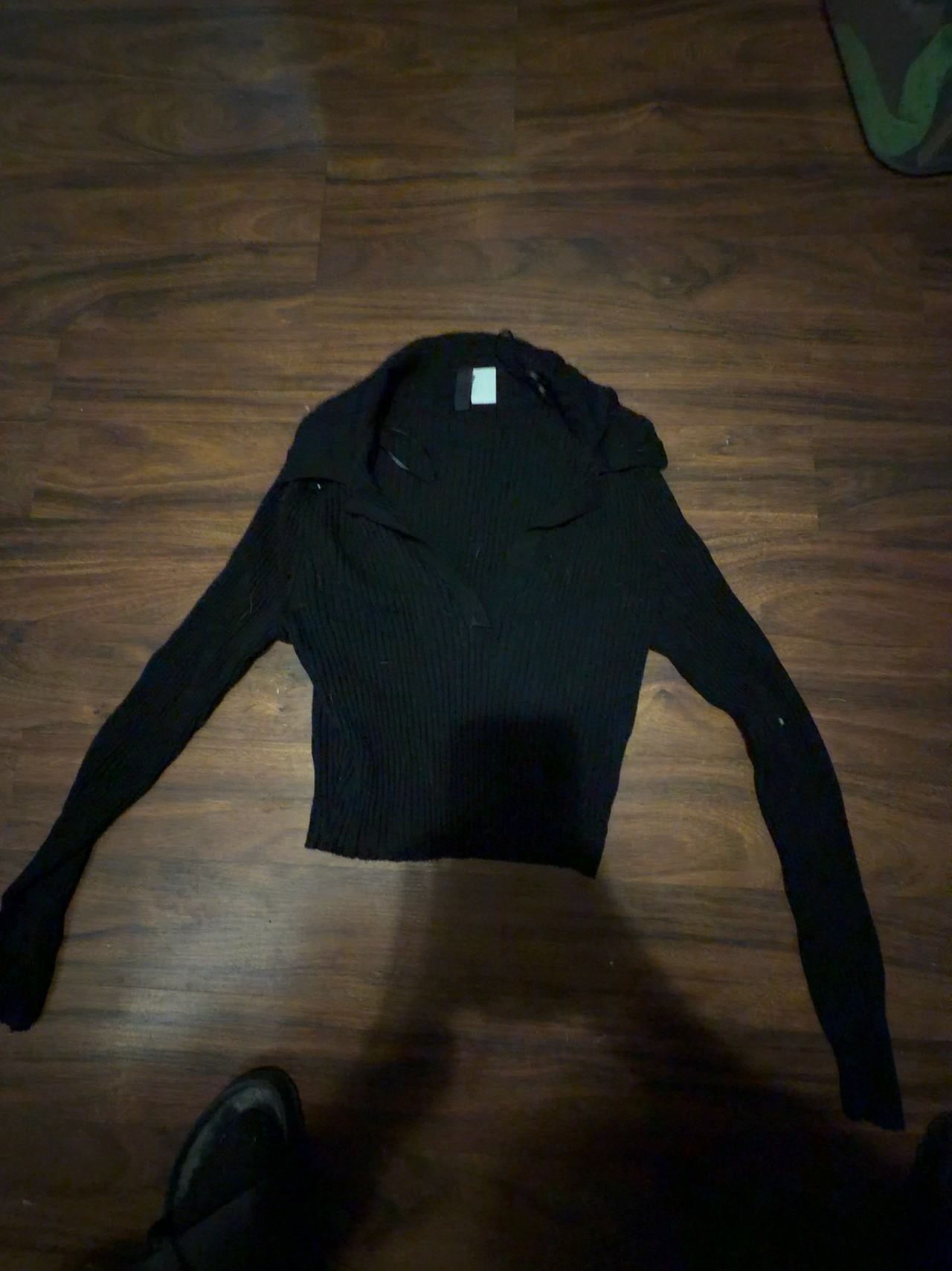 FC T With Love Women's Black Zip-Up Cropped Sweater