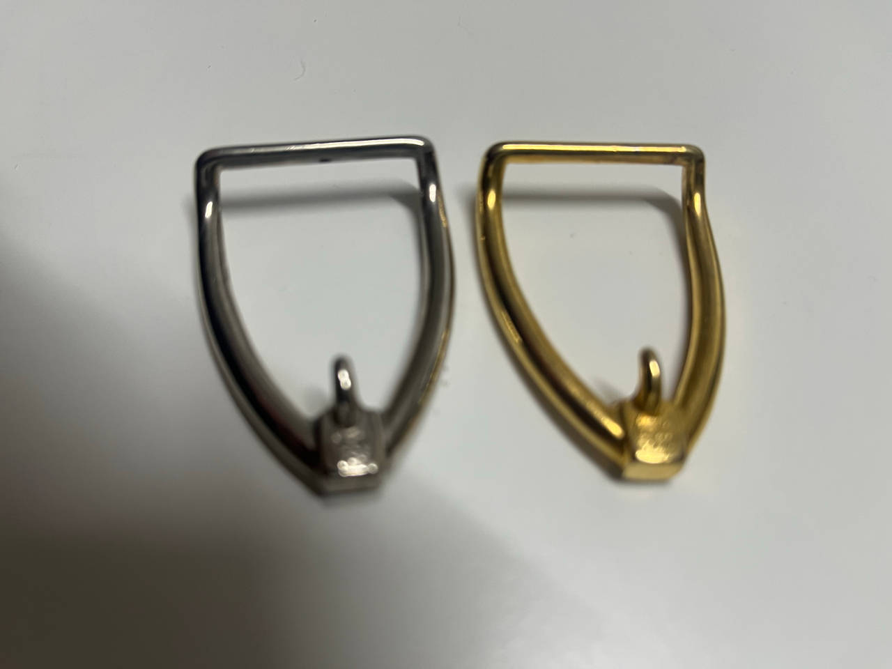 D-ring belt buckle