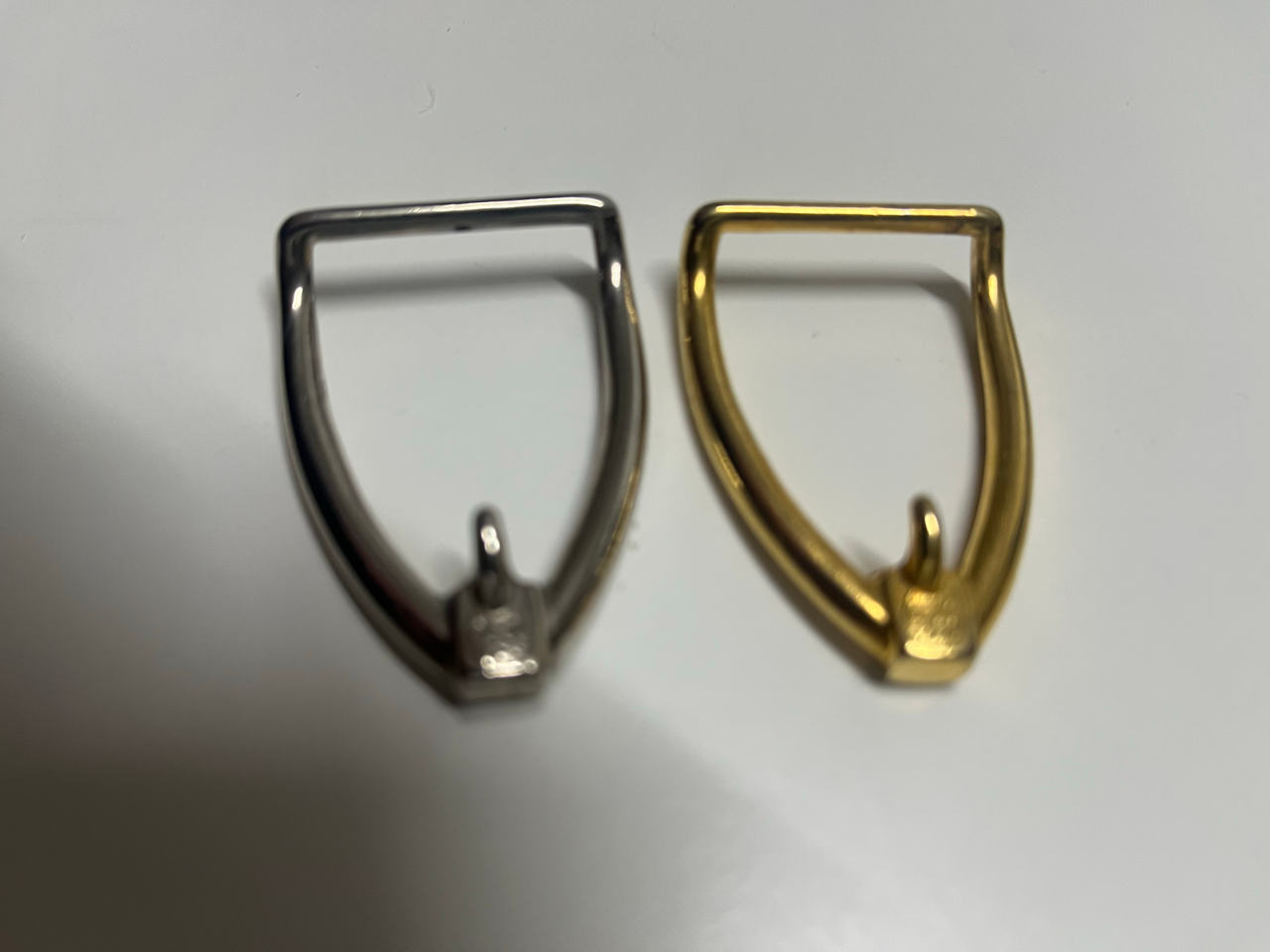 D-ring belt buckle