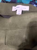 212 New York Ruffle Front Abstract Print Top and Old Navy suede pants SIZE XL - Image 2